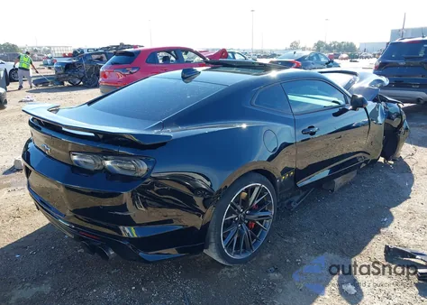 2020 Chevrolet Camaro Rwd Zl1 z USA, uszkodzony, nr VIN 1G1FK1R66L0111165
